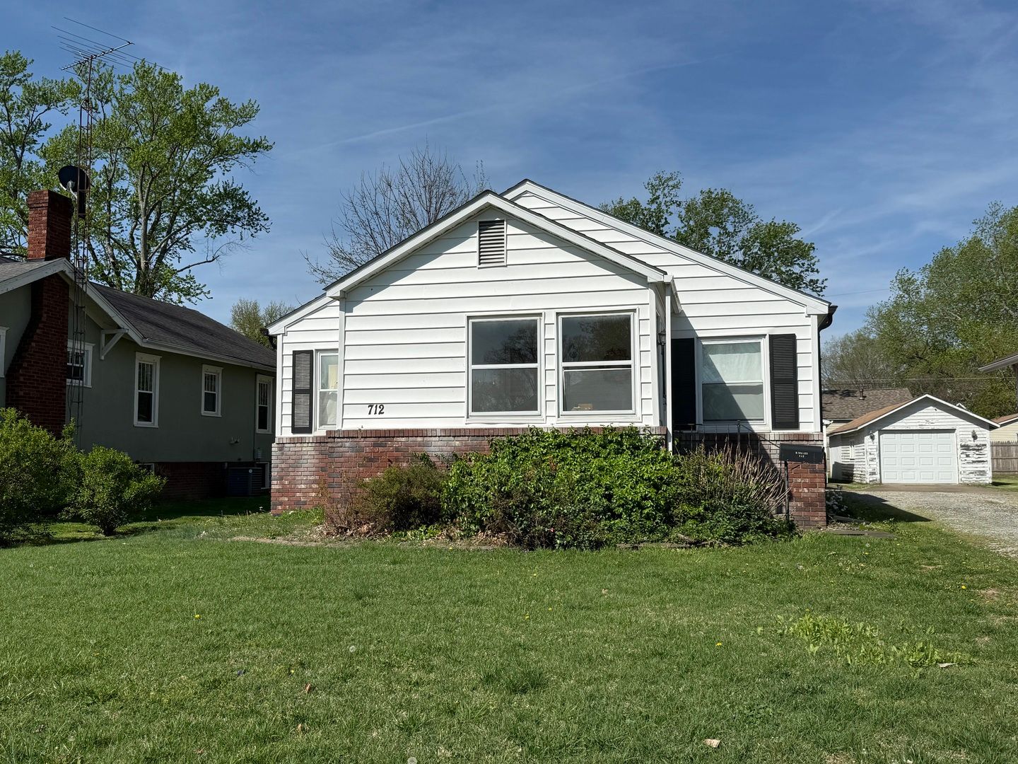 712 S Virginia Avenue — Marion, IL 62959