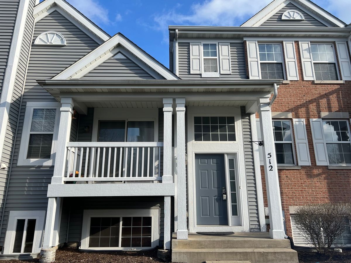 512 Lincoln Station Drive, Oswego, IL 60543