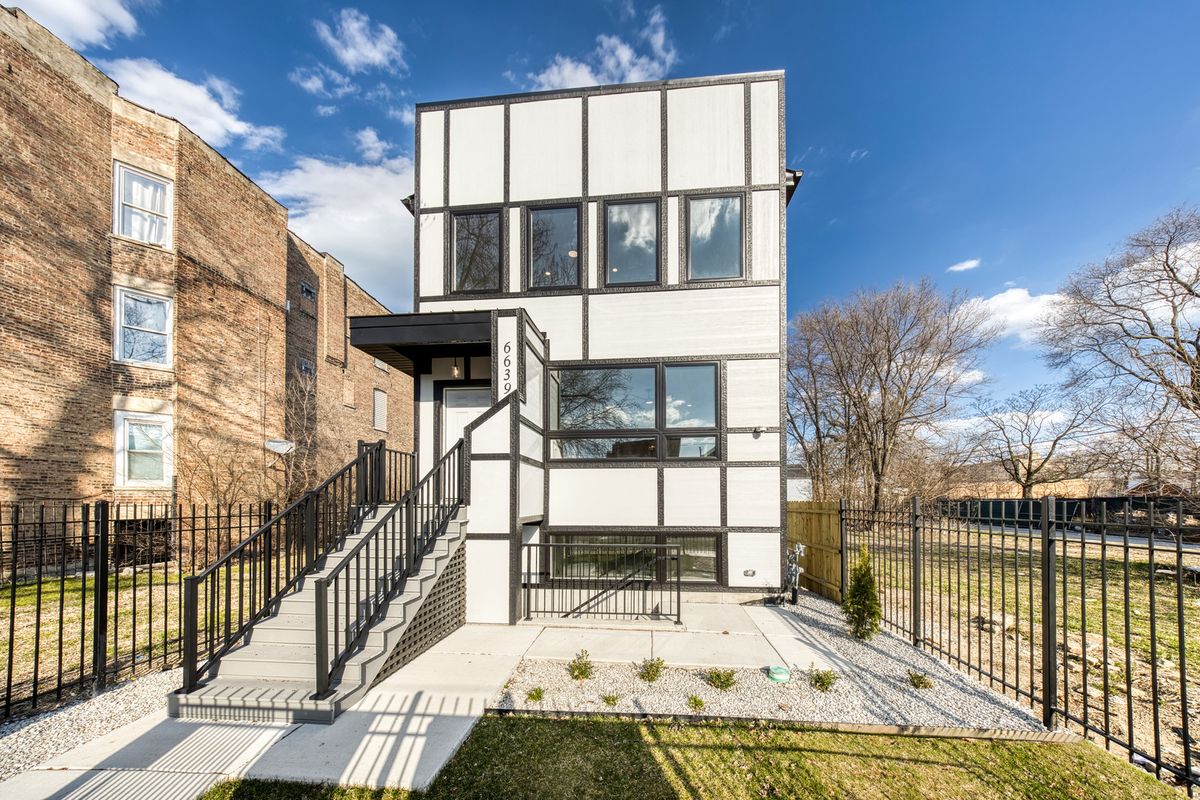 6639 Langley Avenue, Chicago, IL 60637
