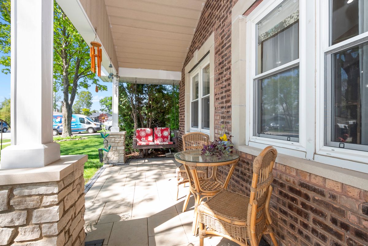 7437 Garden Lane, Justice, IL 60458