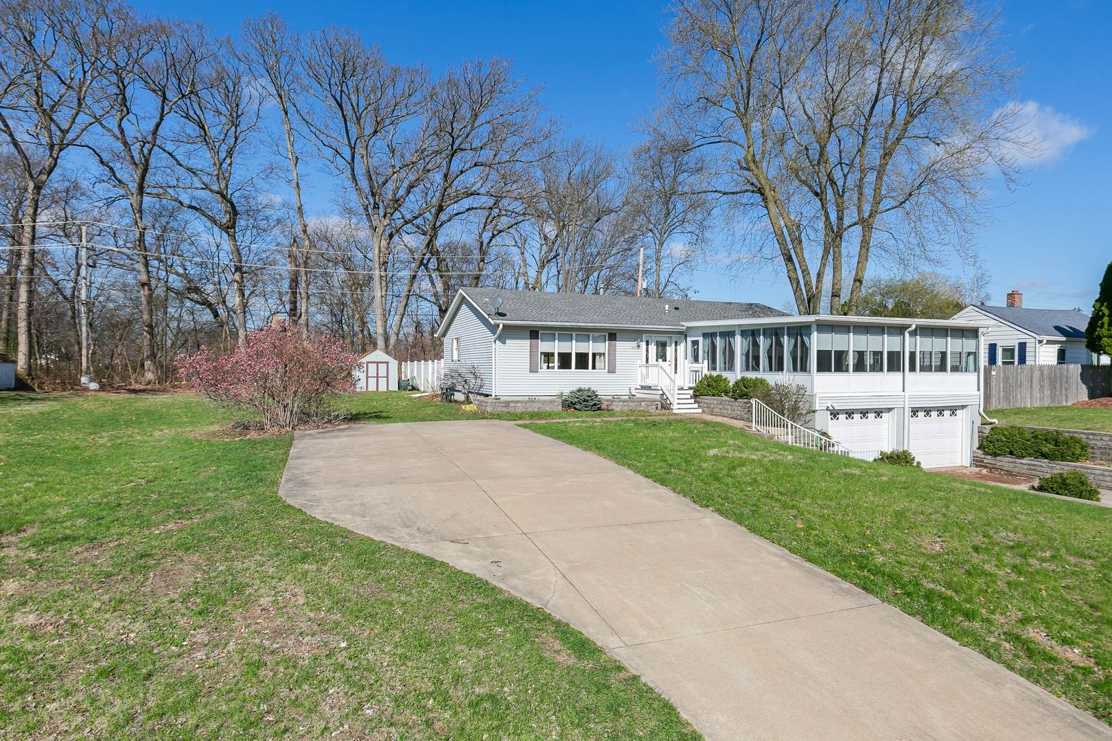3215 53rd Street — Moline, IL 61265