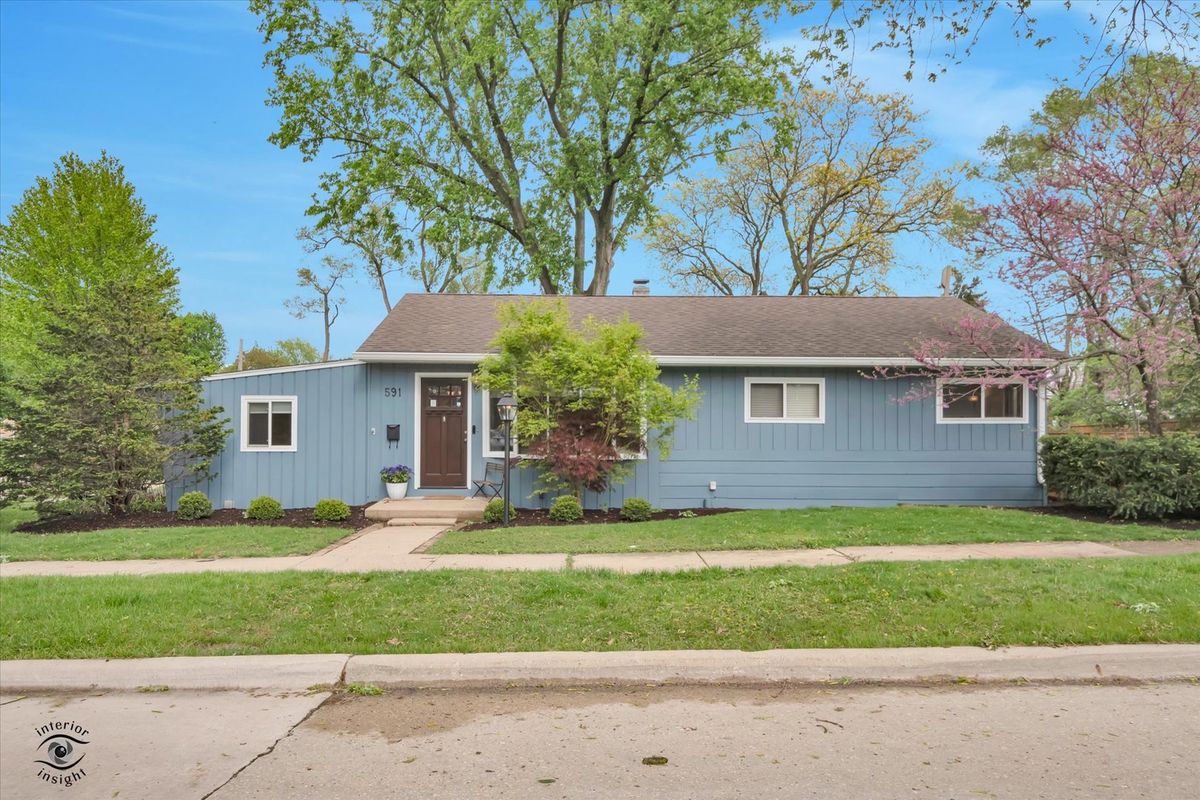 591 Charlotte Street, Lombard, IL 60148