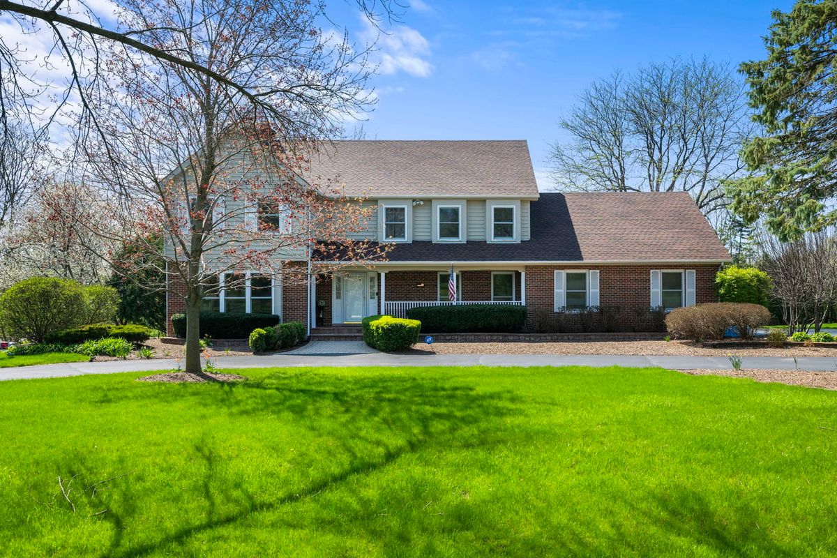 26 Brandywine Road, South Barrington, IL 60010