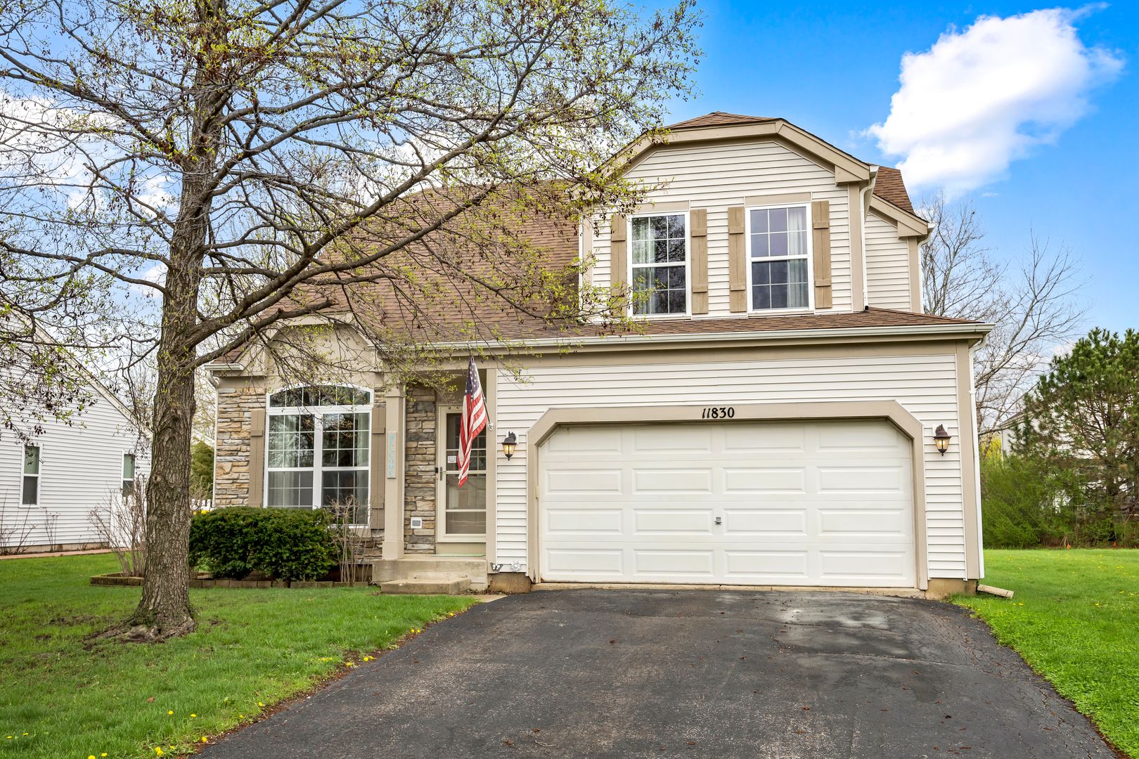 11830 Blue Bayou Drive — Huntley, IL 60142