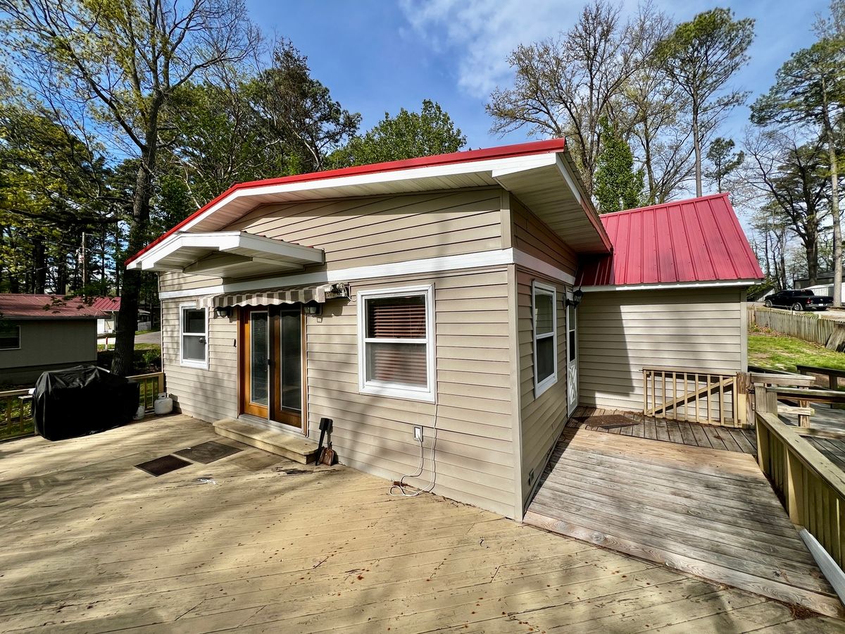 20062 N Shore Lane, West Frankfort, IL 62896