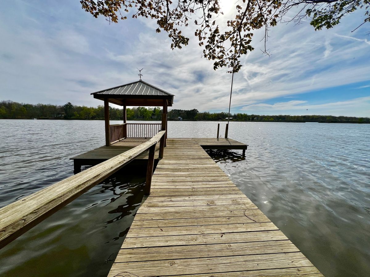 20062 N Shore Lane, West Frankfort, IL 62896