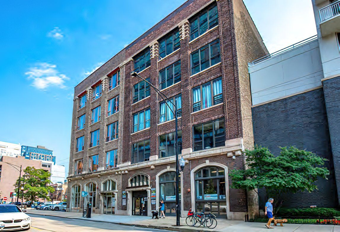 415 Huron Street, Chicago, IL 60654