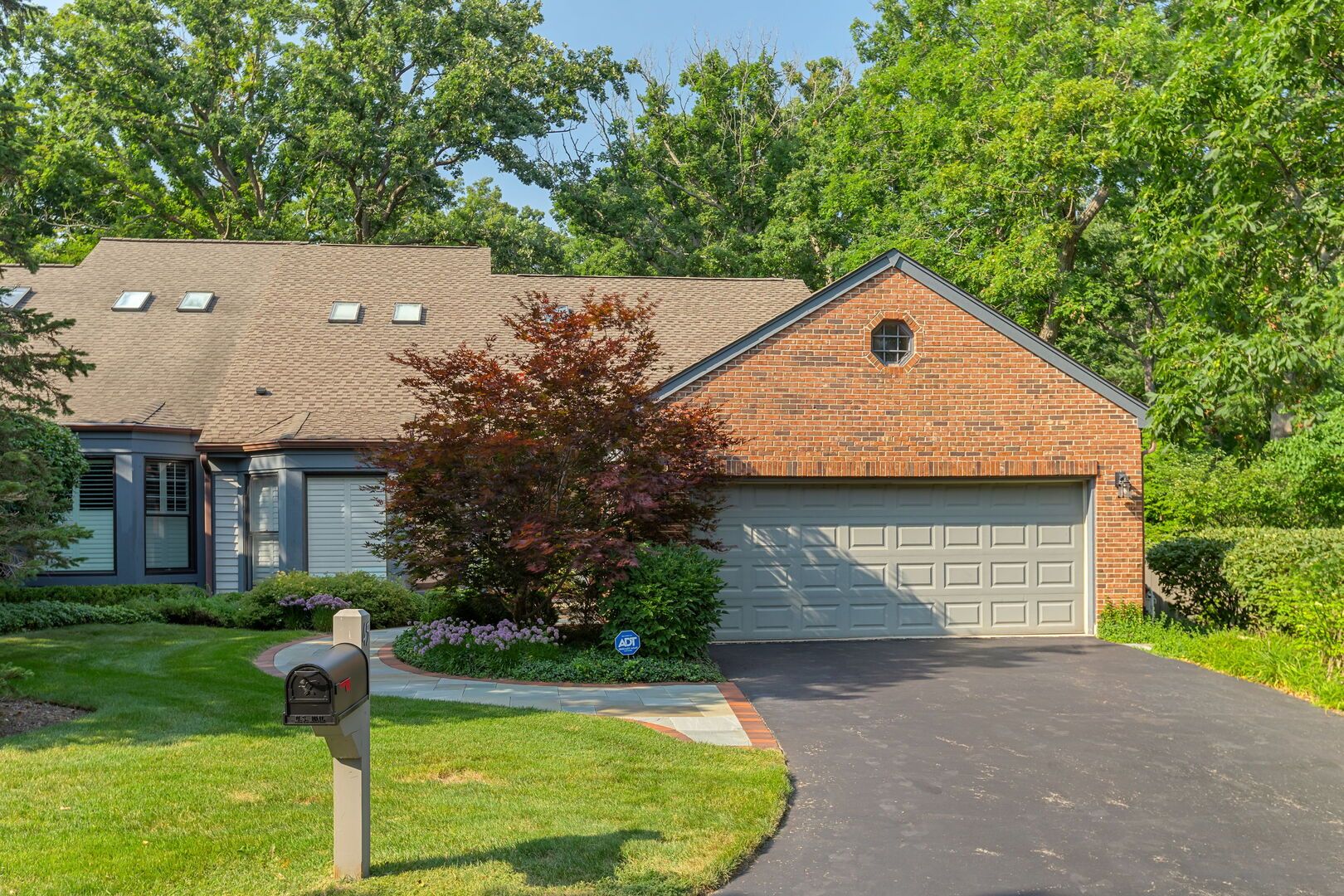45 Warrington Drive — Lake Bluff, IL 60044