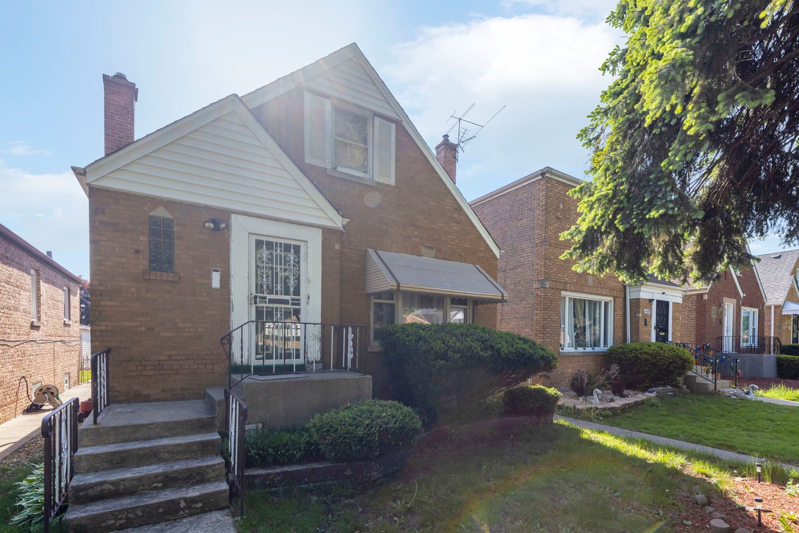 10535 S Peoria Street — Chicago, IL 60643