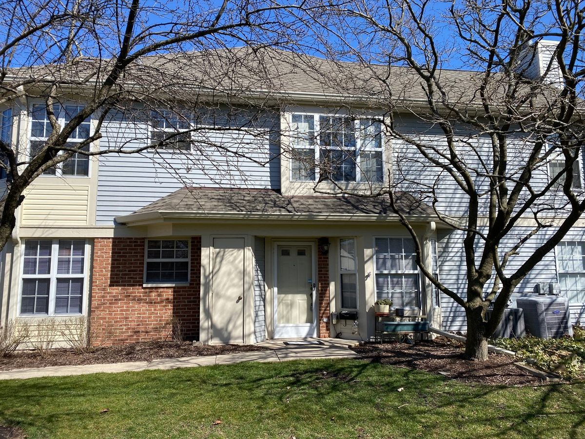 2817 Effingham Court, Schaumburg, IL 60193