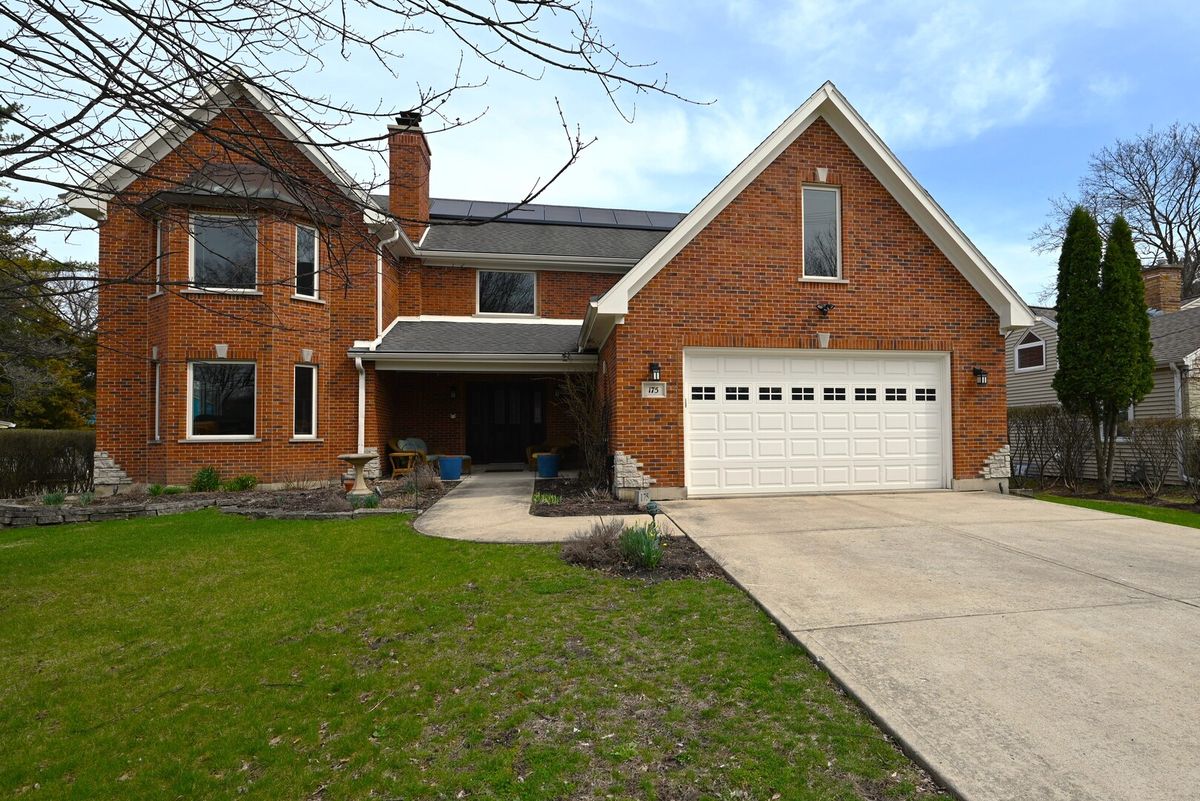 175 LAGOON Drive, Northfield, IL 60093