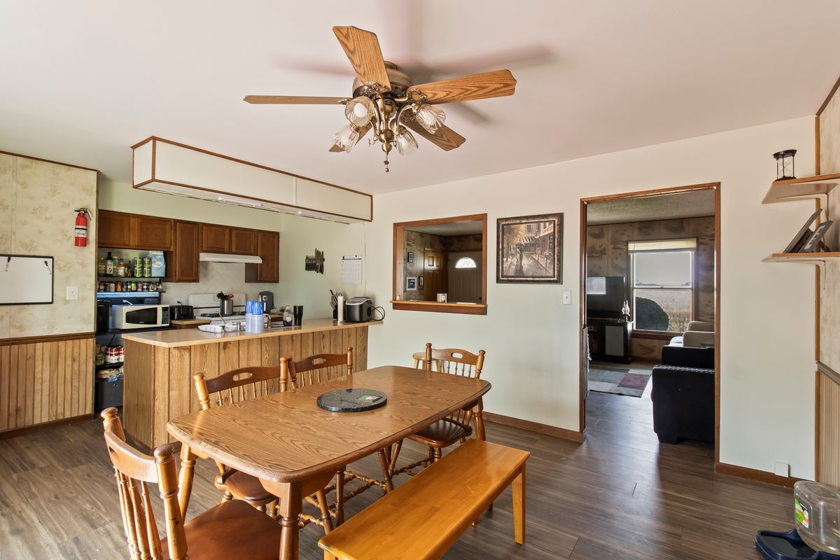 812 W 3rd Street, Gilman, IL 60938
