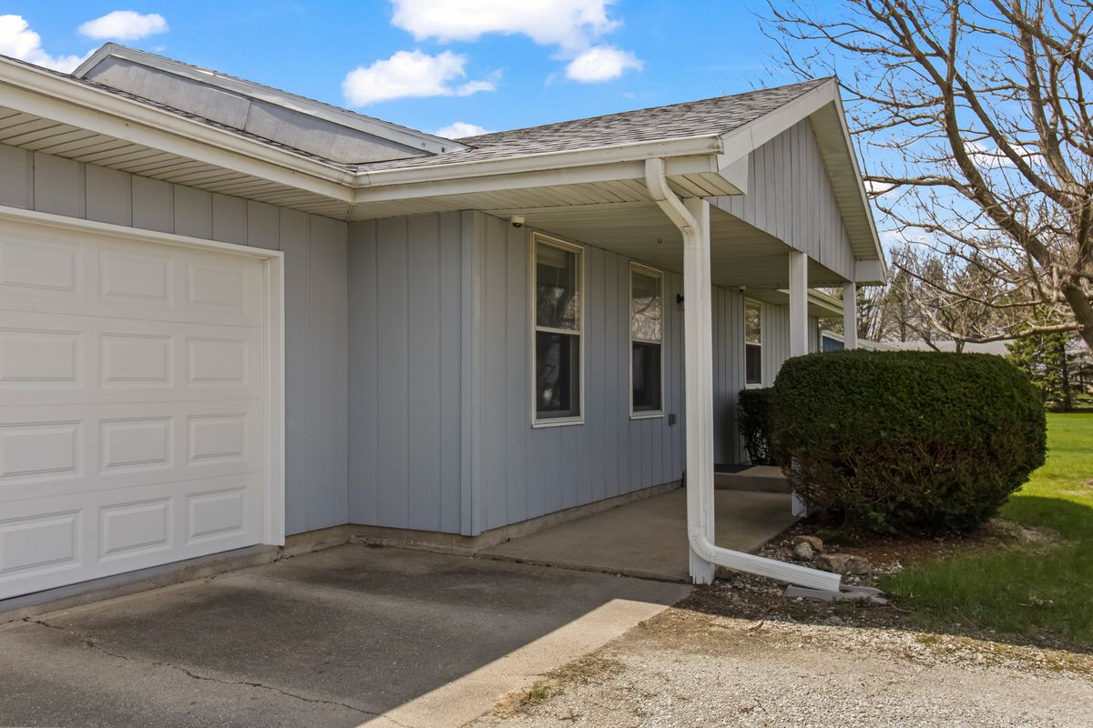 812 W 3rd Street, Gilman, IL 60938