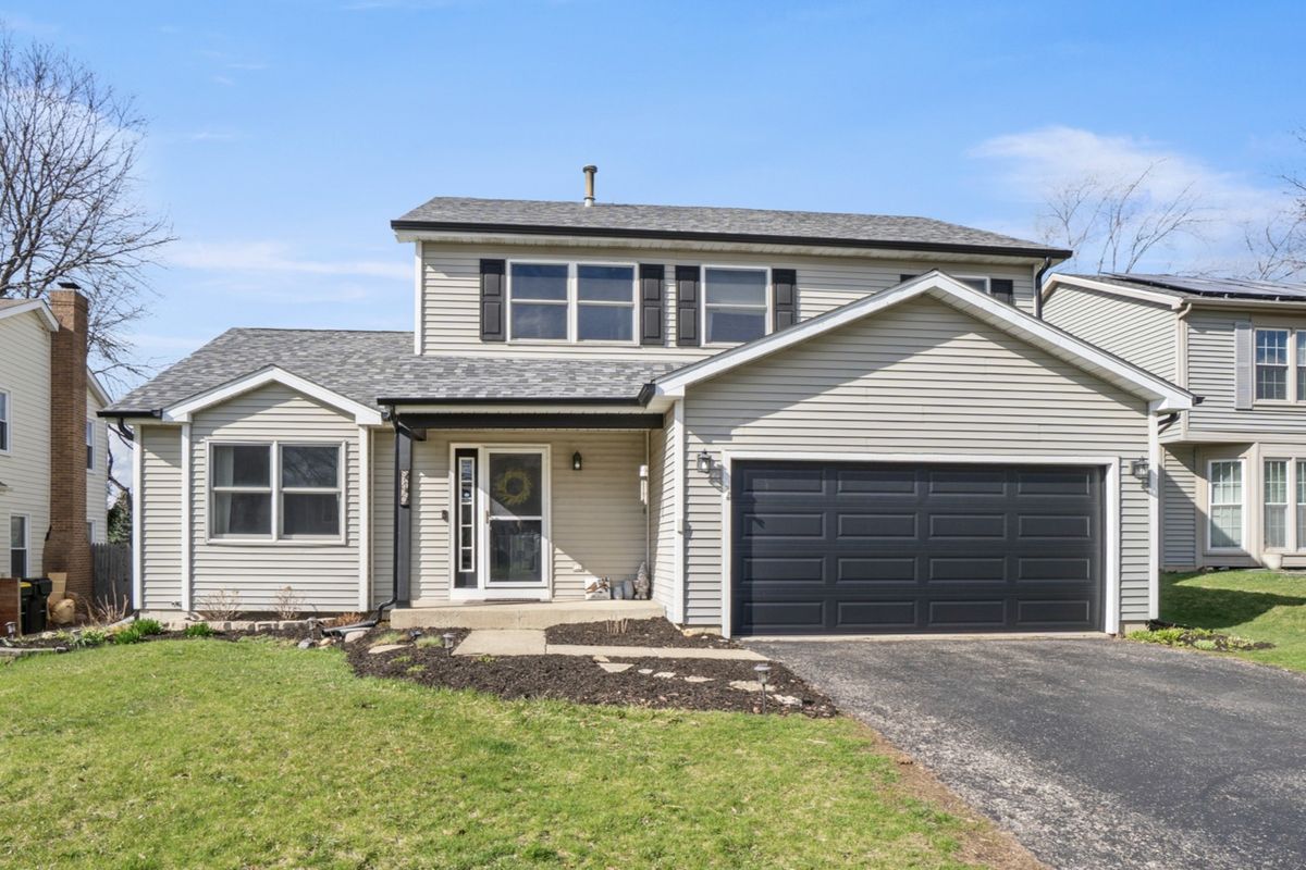 946 Pin Oak Circle, Cary, IL 60013