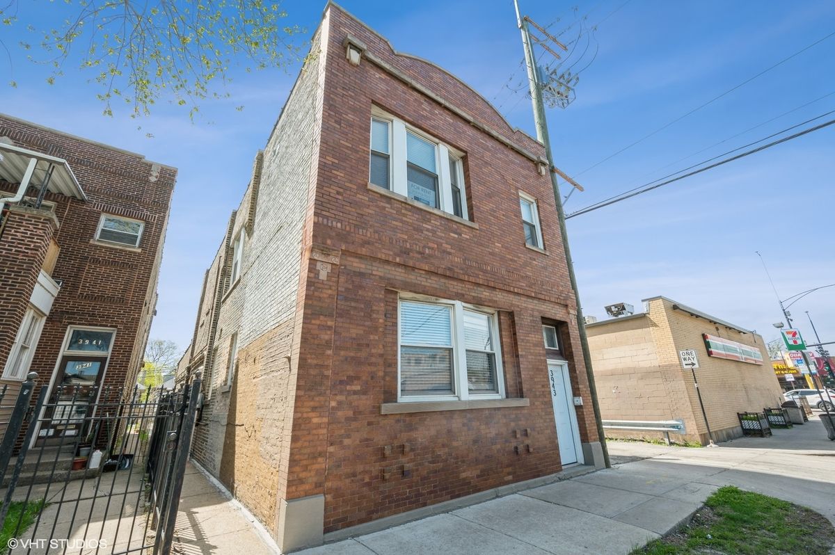 3943 Addison Street, Chicago, IL 60618