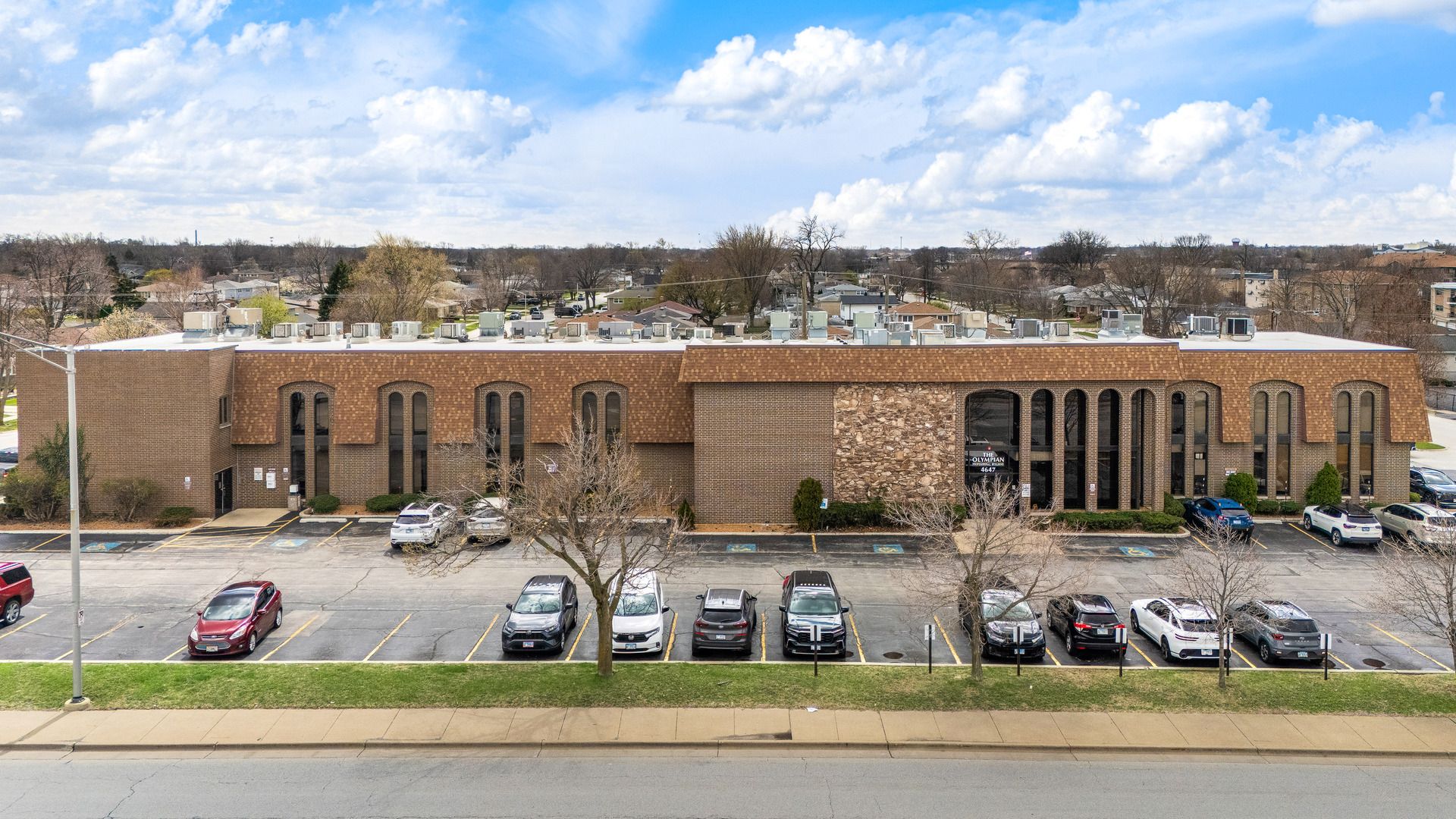 4647 W 103RD Street #2B-2F — Oak Lawn, IL 60453
