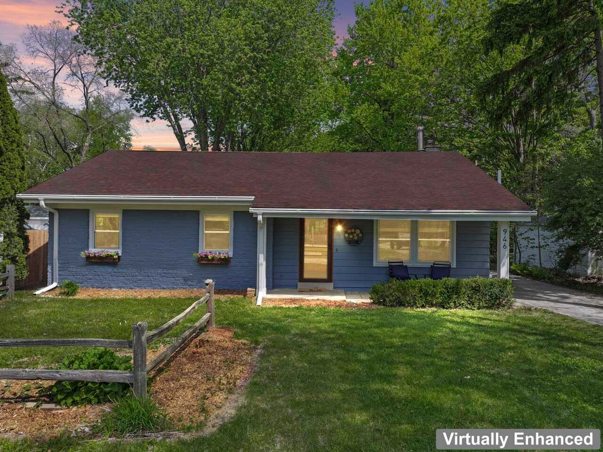 946 Winchester Road, Libertyville, IL 60048