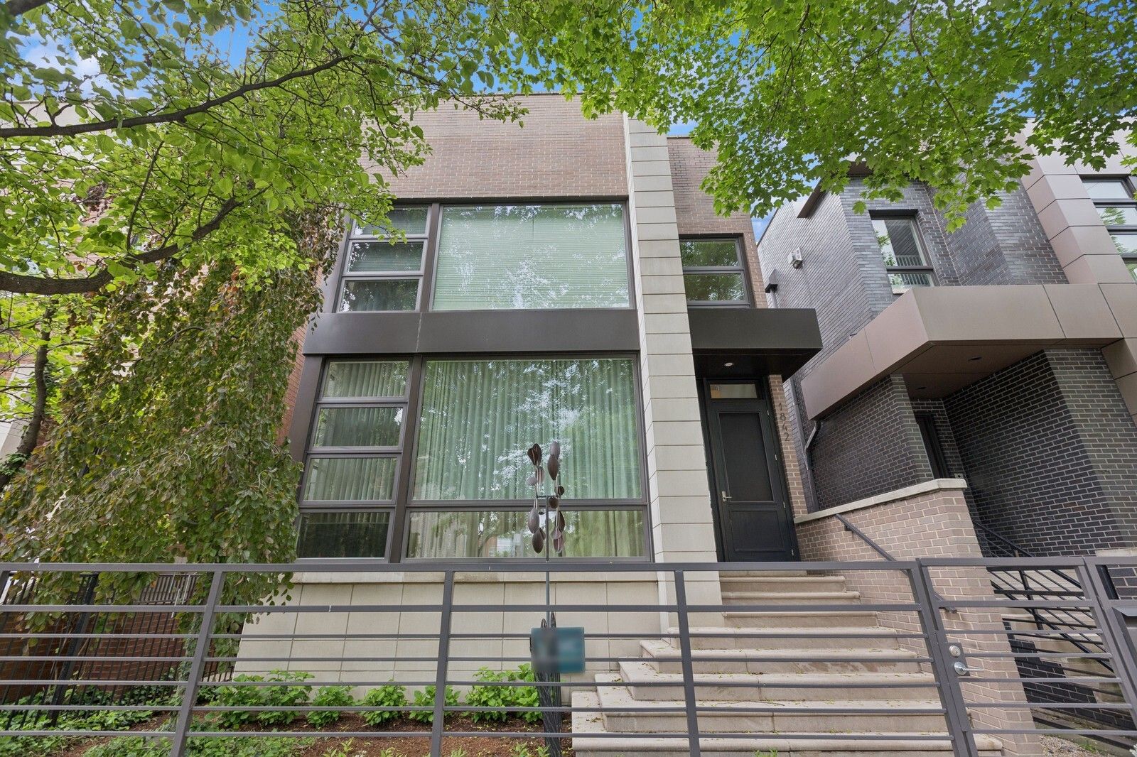 1842 N Wolcott Avenue — Chicago, IL 60622