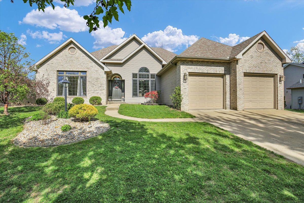 502 Jeffery Drive, Mahomet, IL 61853