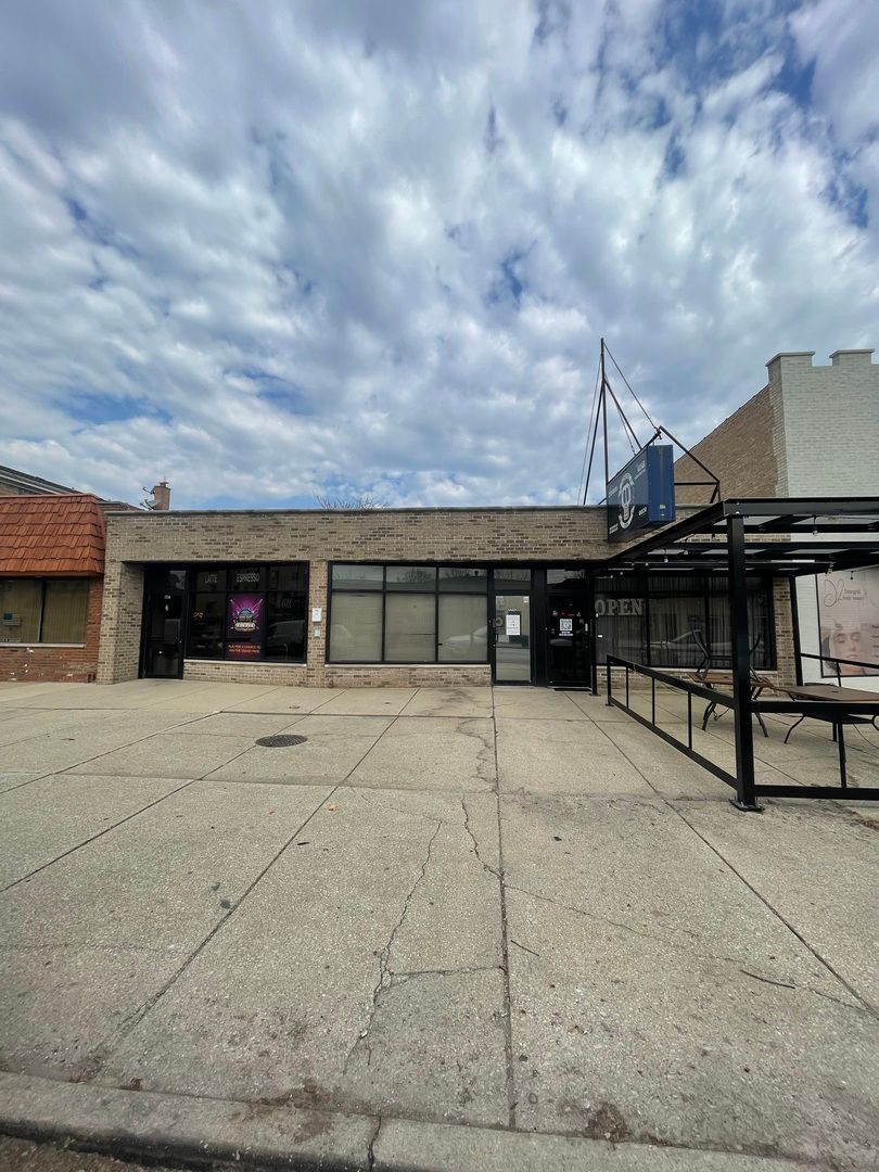 7710-12 W Belmont Avenue — Chicago, IL 60634