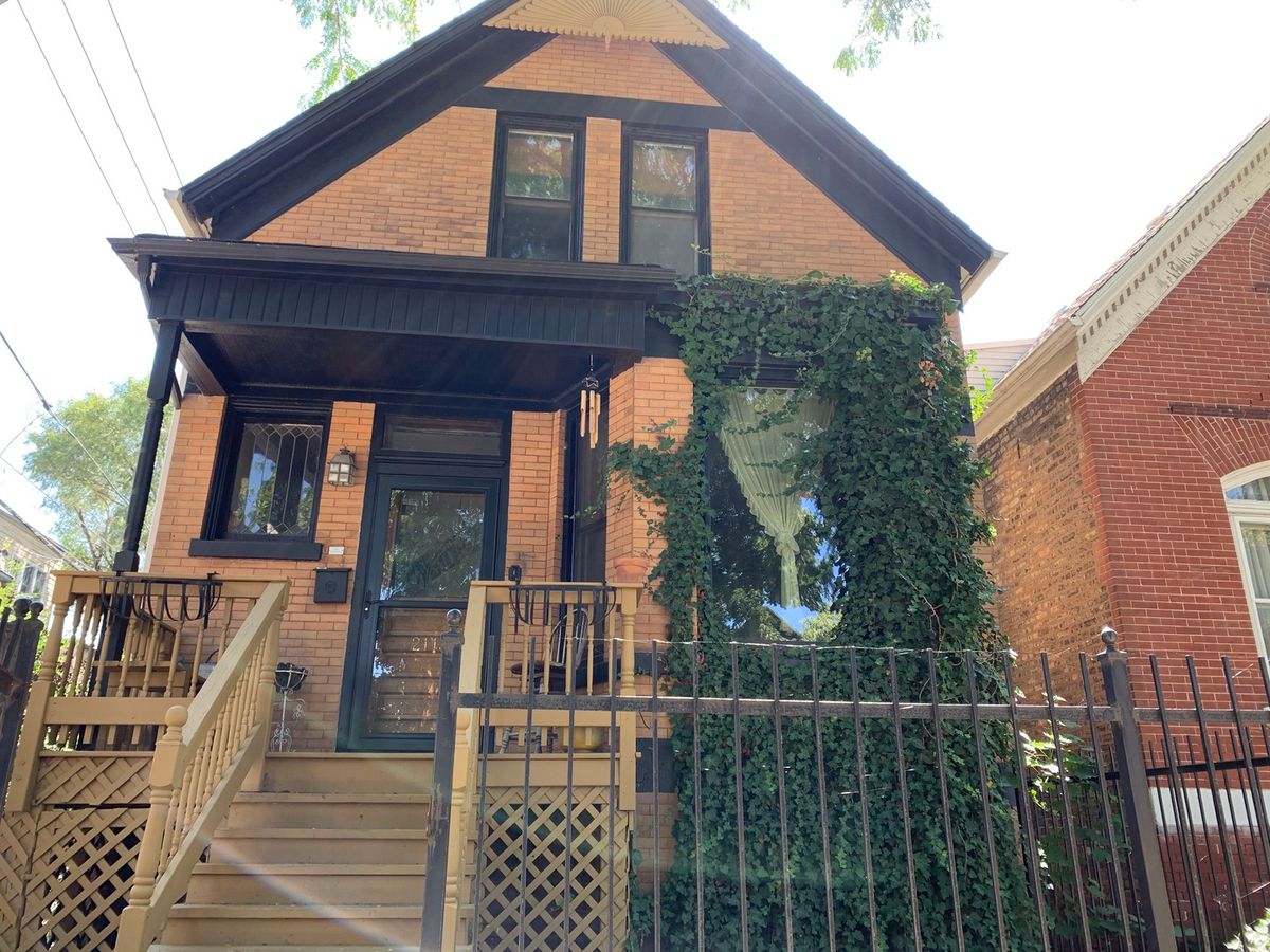 2113 Walton Street, Chicago, IL 60622