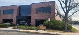 1749 S Naperville Road #103 — Wheaton, IL 60189