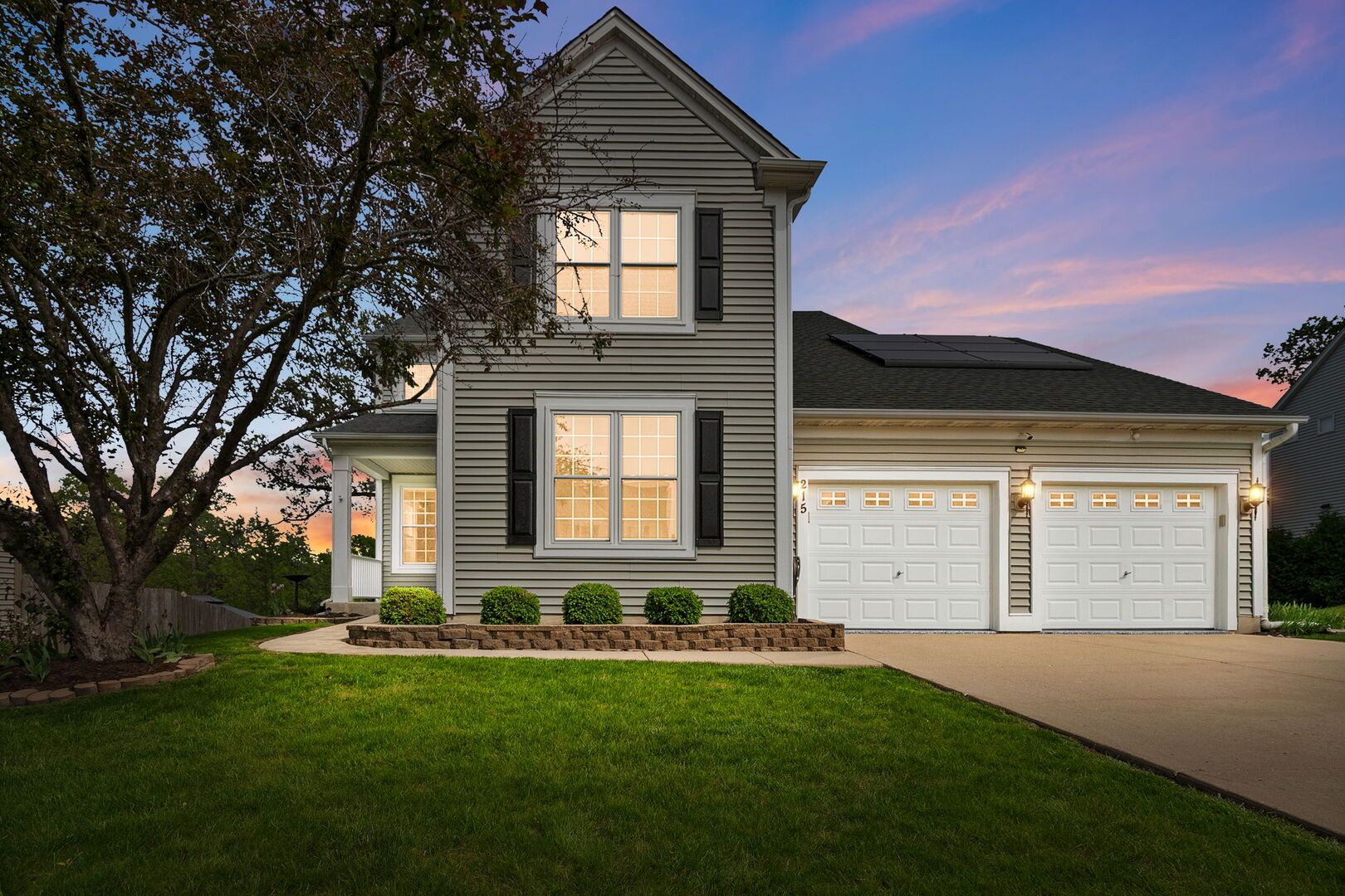 215 S Winthrop Drive — Round Lake, IL 60073