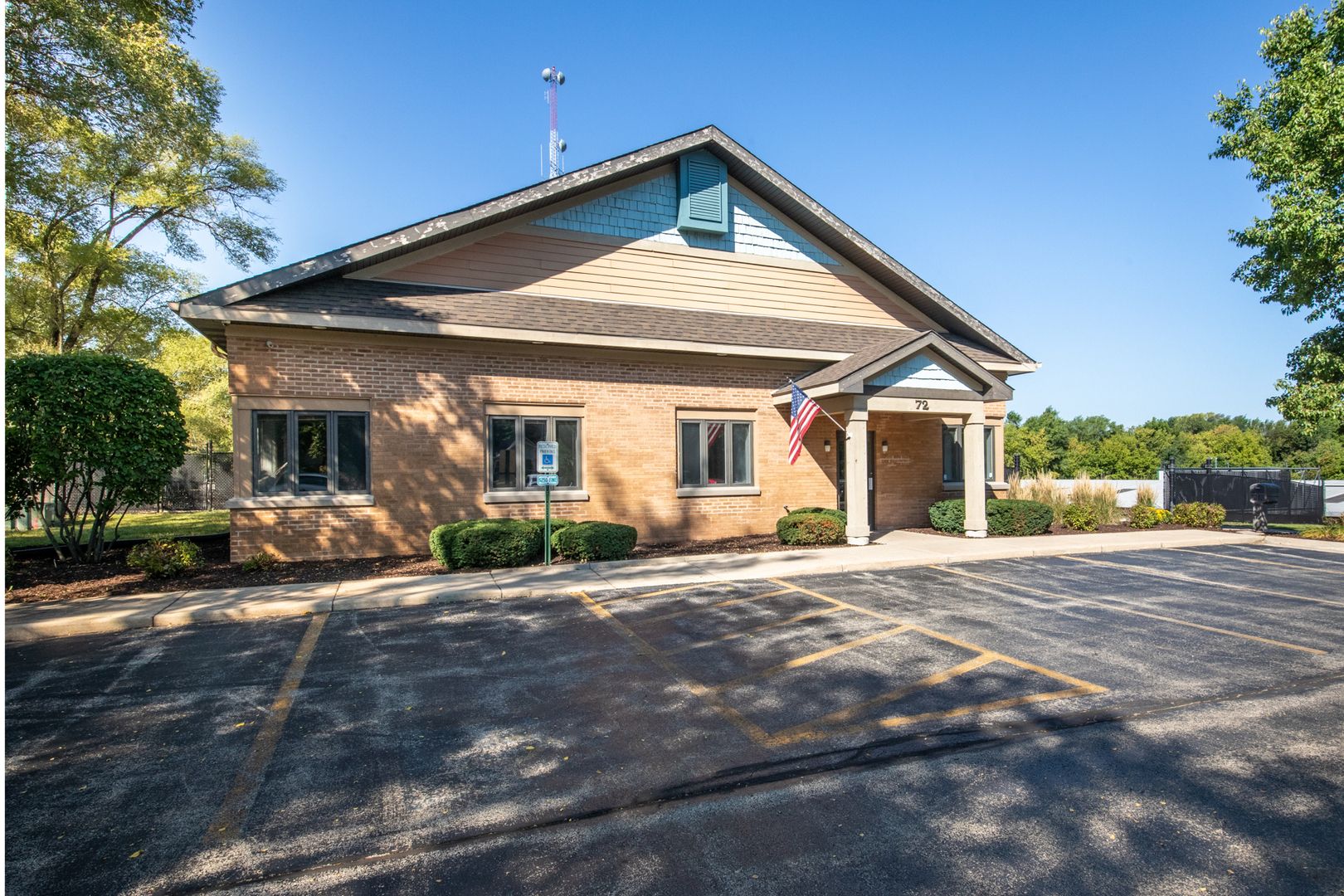 72 East Street — Crystal Lake, IL 60014