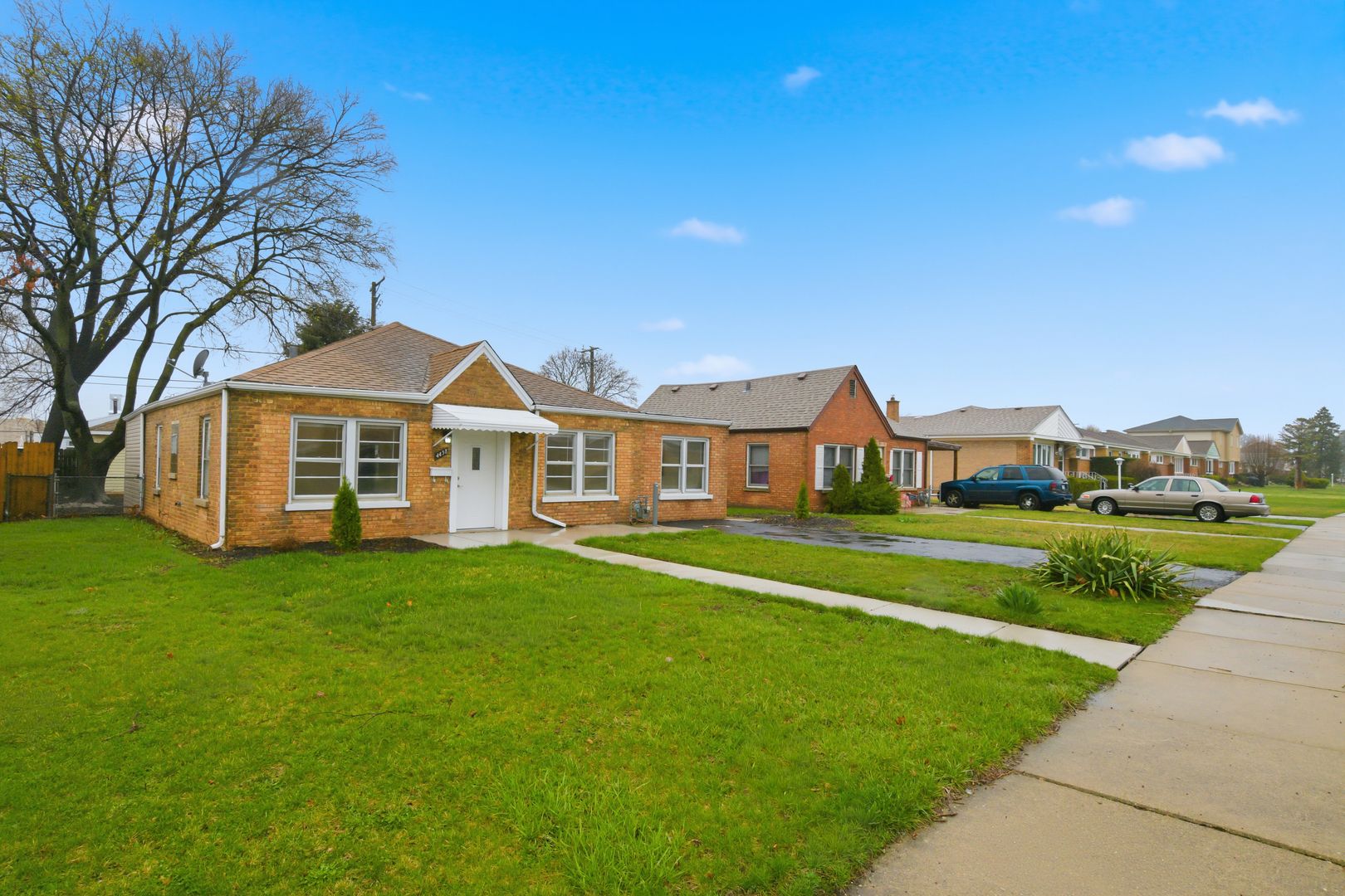4438 Wesley Terrace — Schiller Park, IL 60176