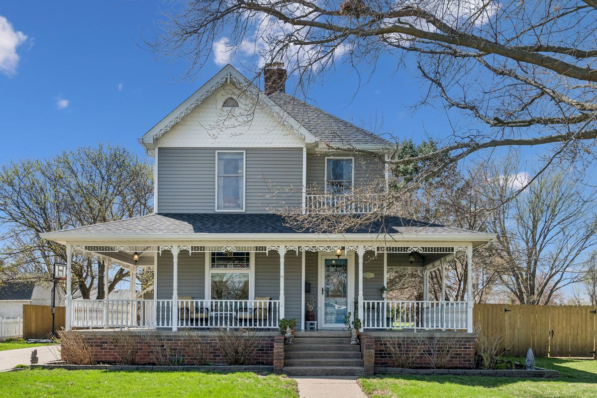 517 Meadow Street, Geneseo, IL 61254