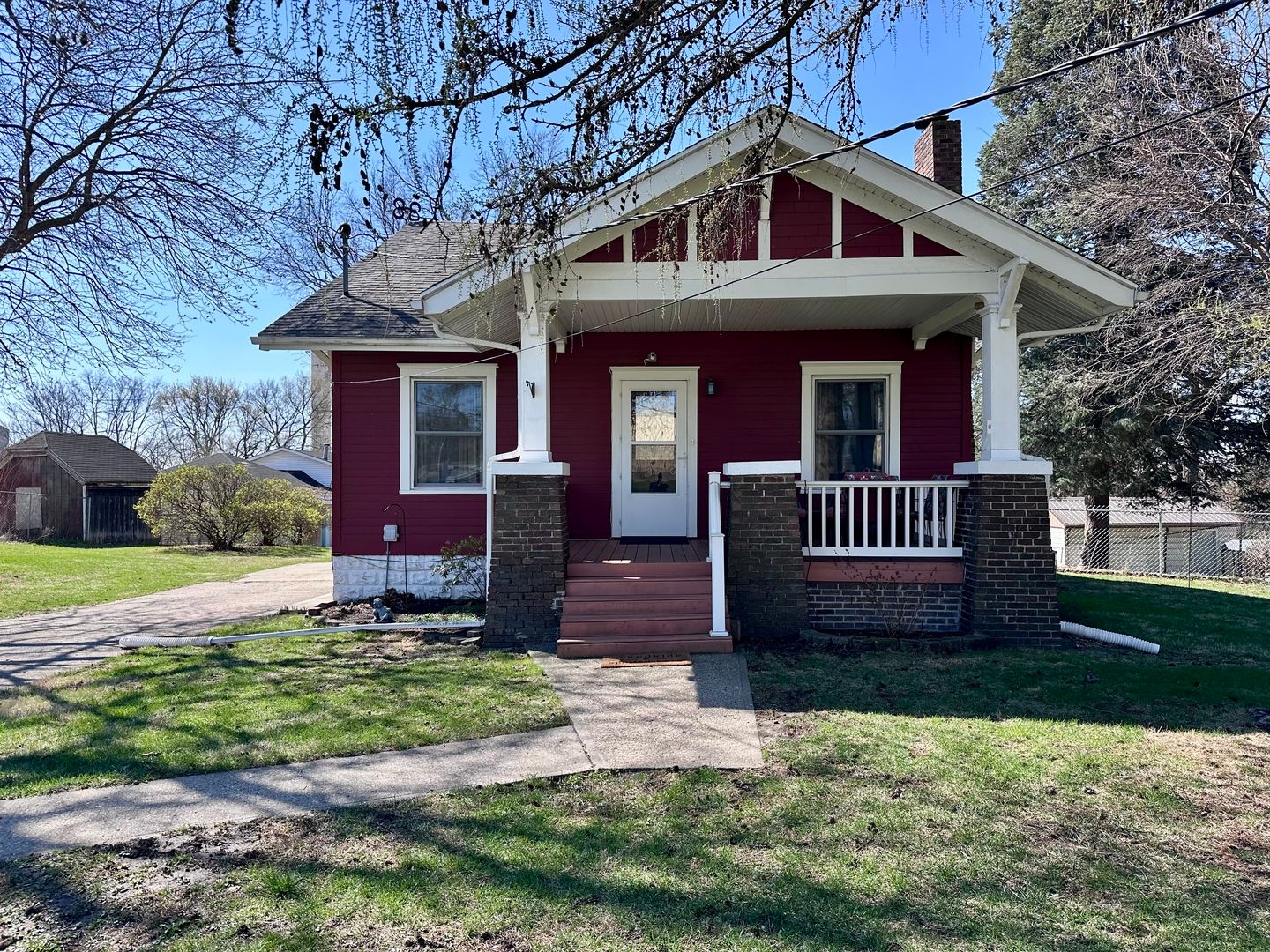 1305 W 3rd Street — Sterling, IL 61081