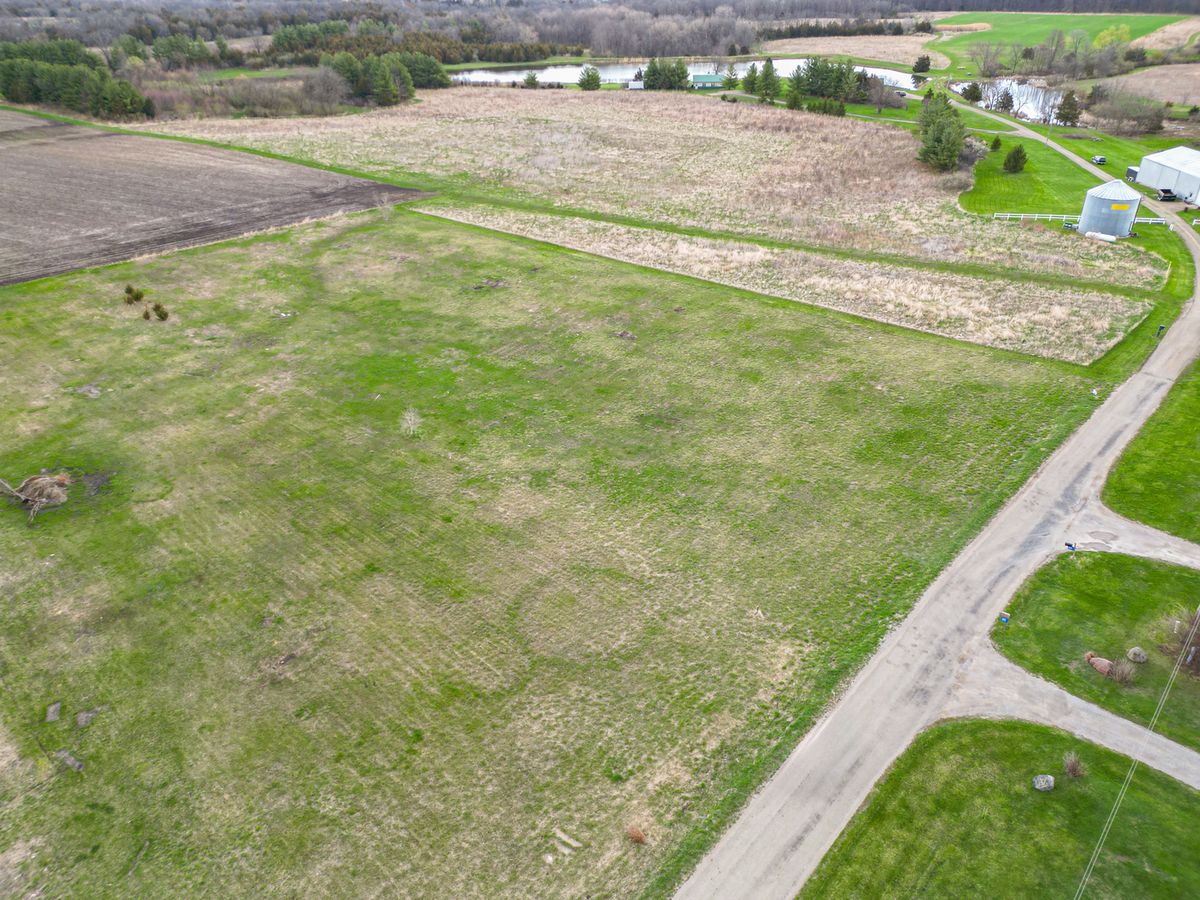 2273 3409th Road, Ottawa, IL 61350