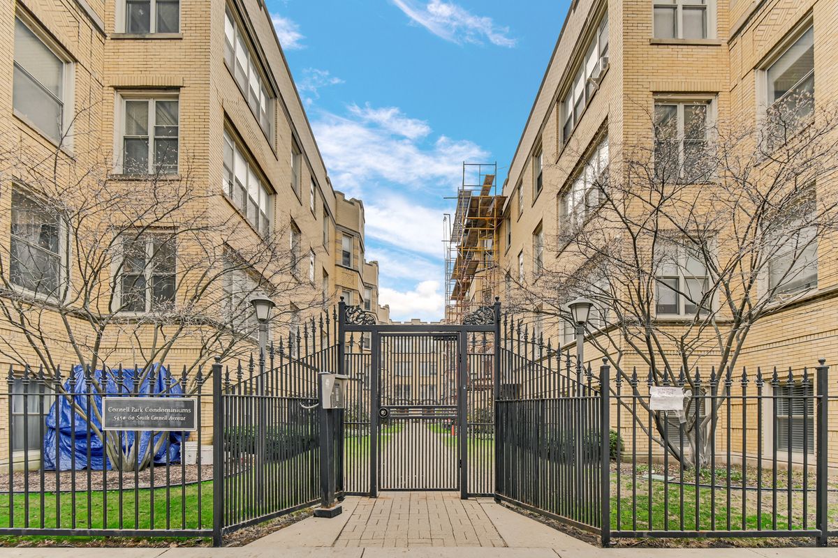 5454 Cornell Avenue, Chicago, IL 60615