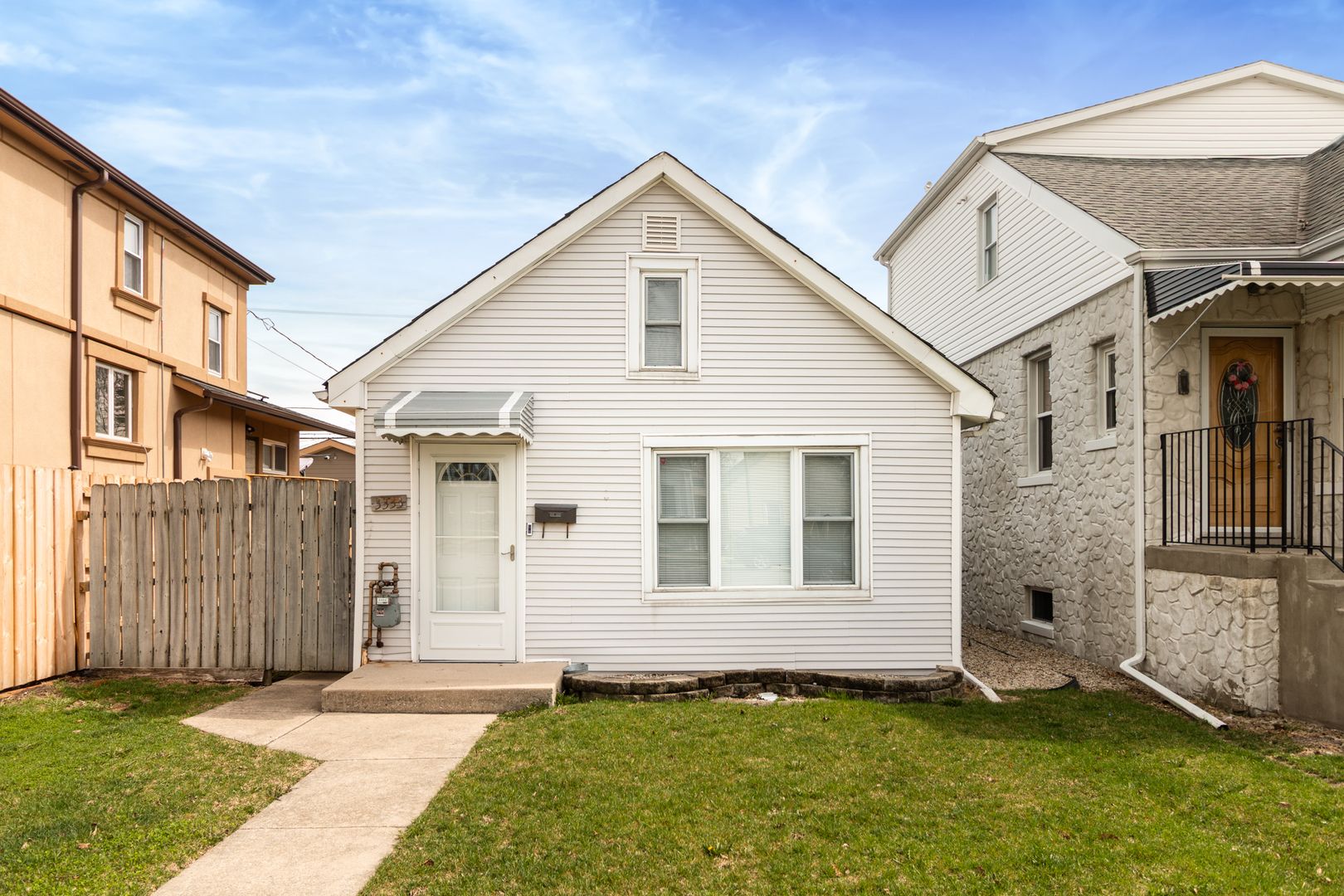 3333 N Orange Avenue — Chicago, IL 60634