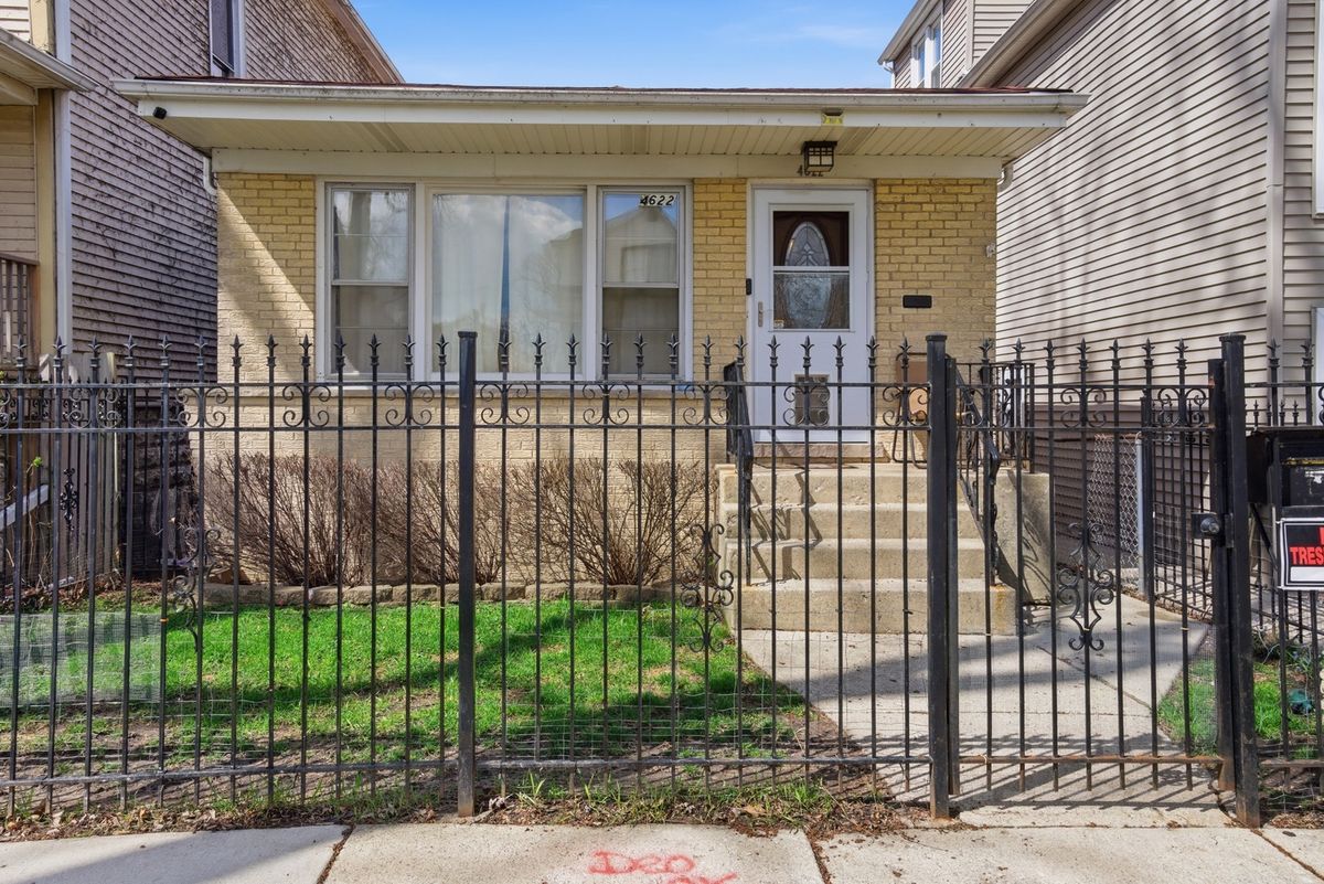 4622 Springfield Avenue, Chicago, IL 60625