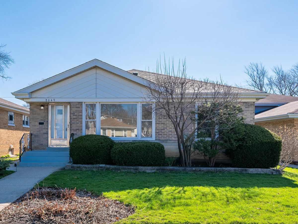 8049 Prairie Road, Skokie, IL 60076