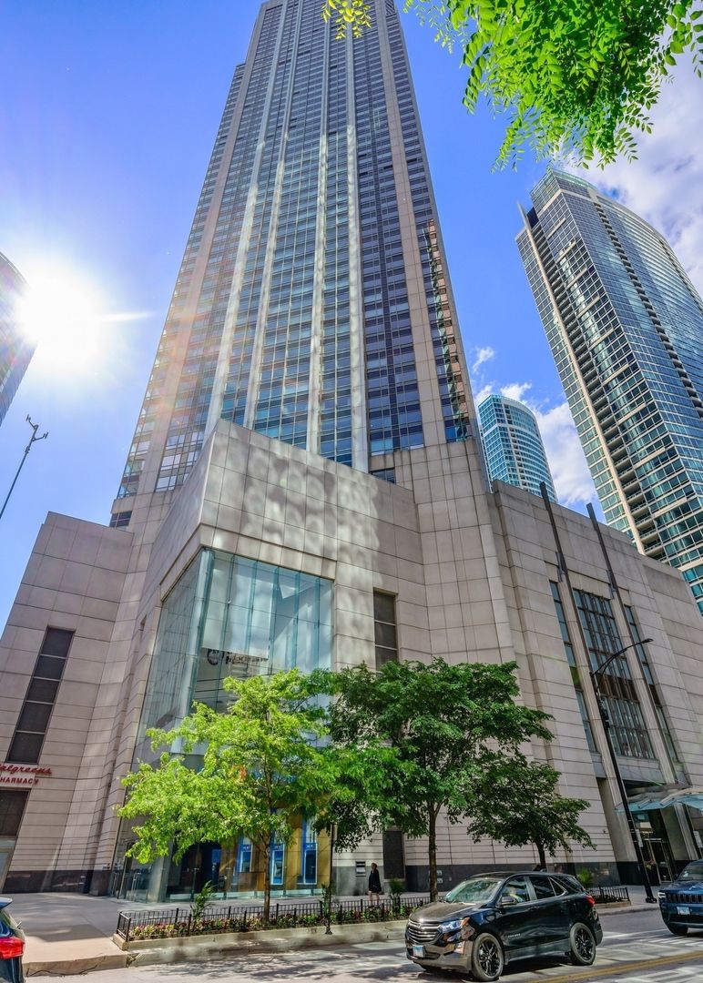 512 N Mcclurg Court #3109 — Chicago, IL 60611