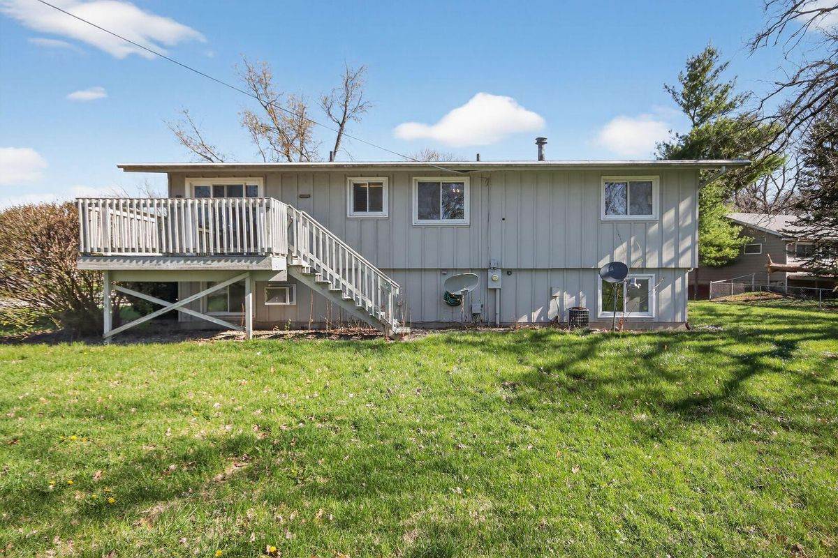 3552 Water Street, Decatur, IL 62526