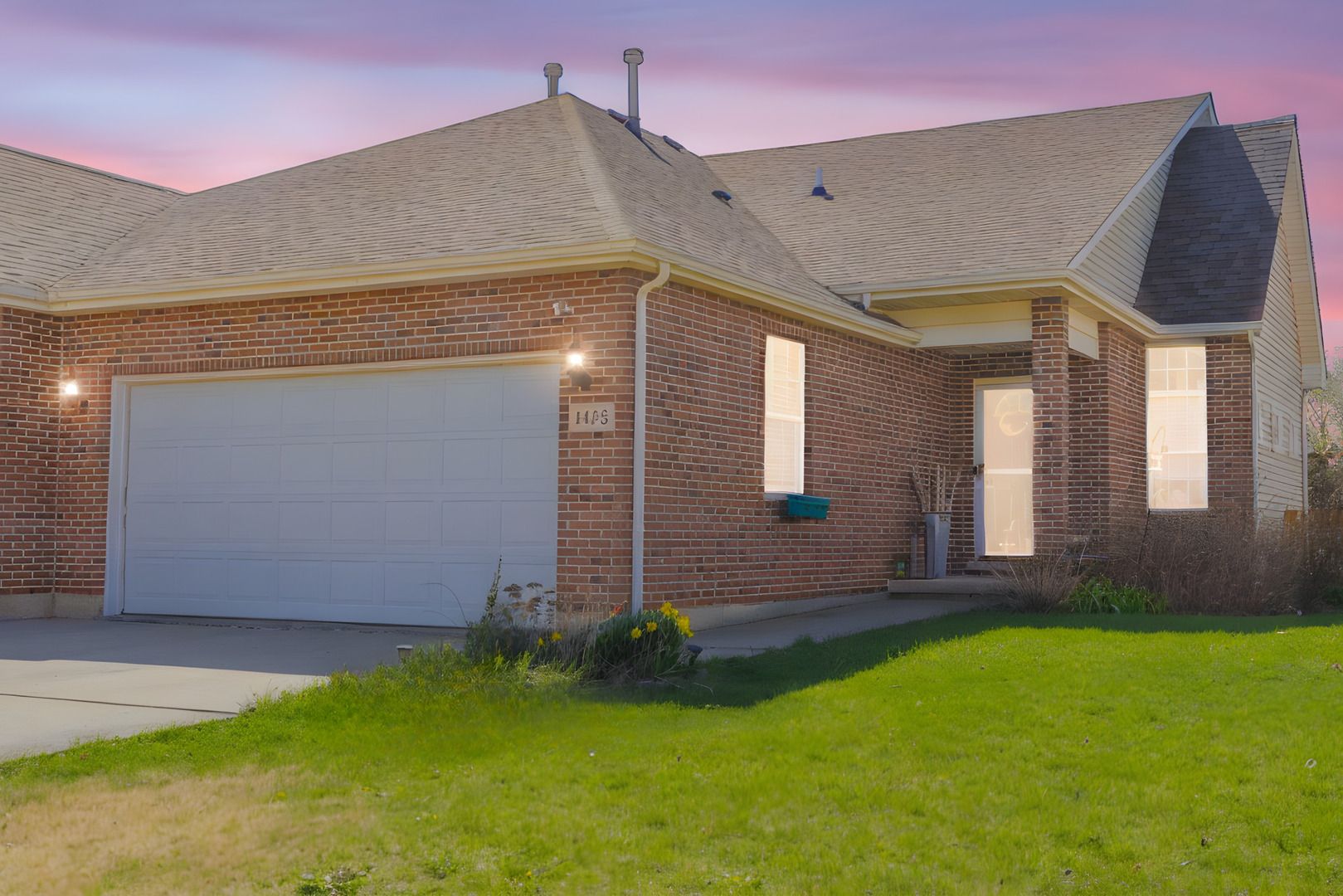 1438 Coral Bell Drive — Joliet, IL 60435