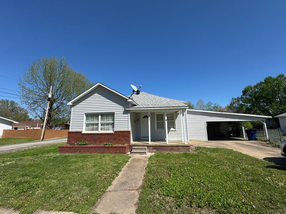 802 Jefferson Street, West Frankfort, IL 62896