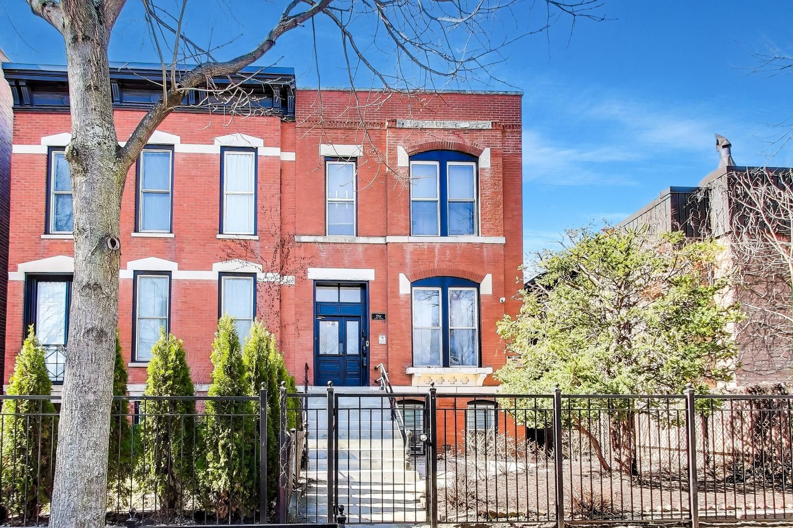 2254 N Racine Avenue — Chicago, IL 60614