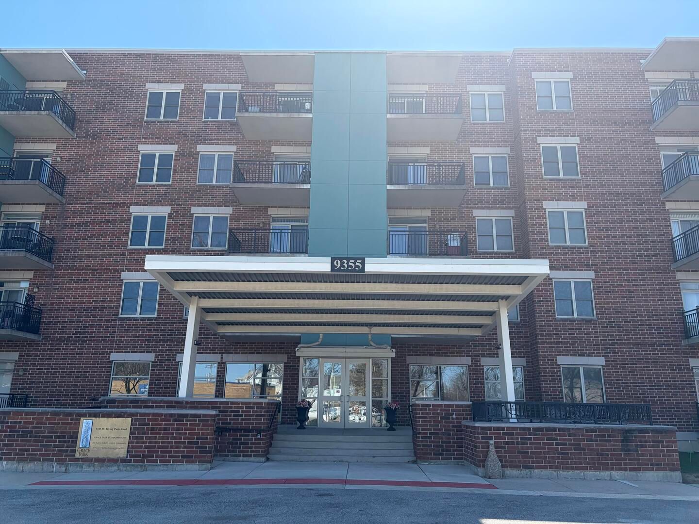 9355 Irving Park Road #402 — Schiller Park, IL 60176