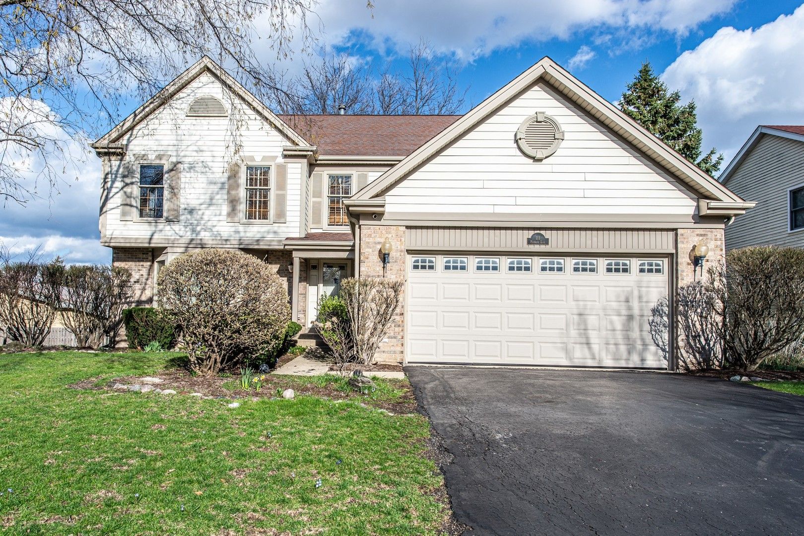11 Plumrose Lane — Schaumburg, IL 60194