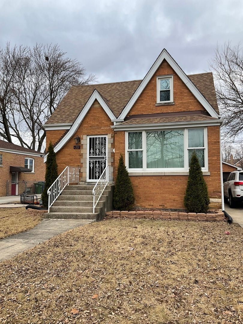 4332 W 109th Street — Oak Lawn, IL 60453