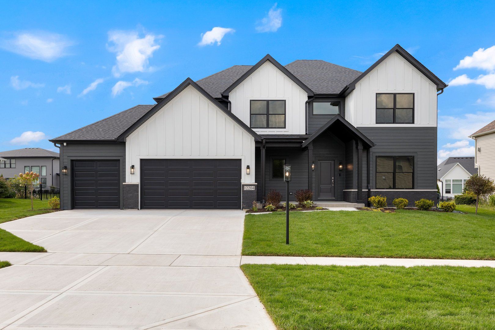 1033 Emerald Drive — Naperville, IL 60540