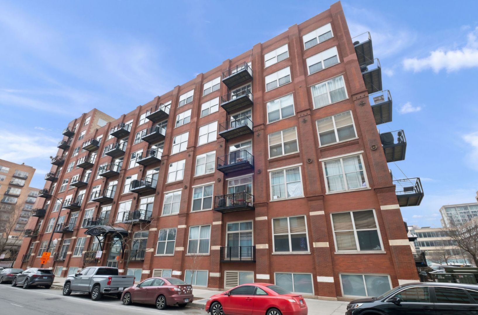 420 S CLINTON Street #110A — Chicago, IL 60607