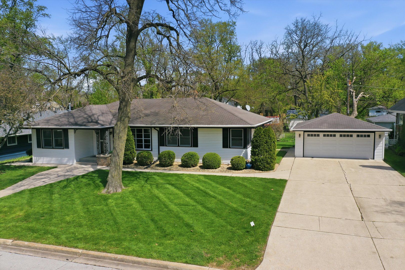 18131 Loomis Avenue — Homewood, IL 60430
