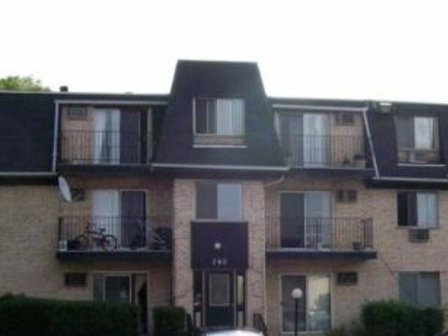 280 Shorewood Drive #1C — Glendale Heights, IL 60139