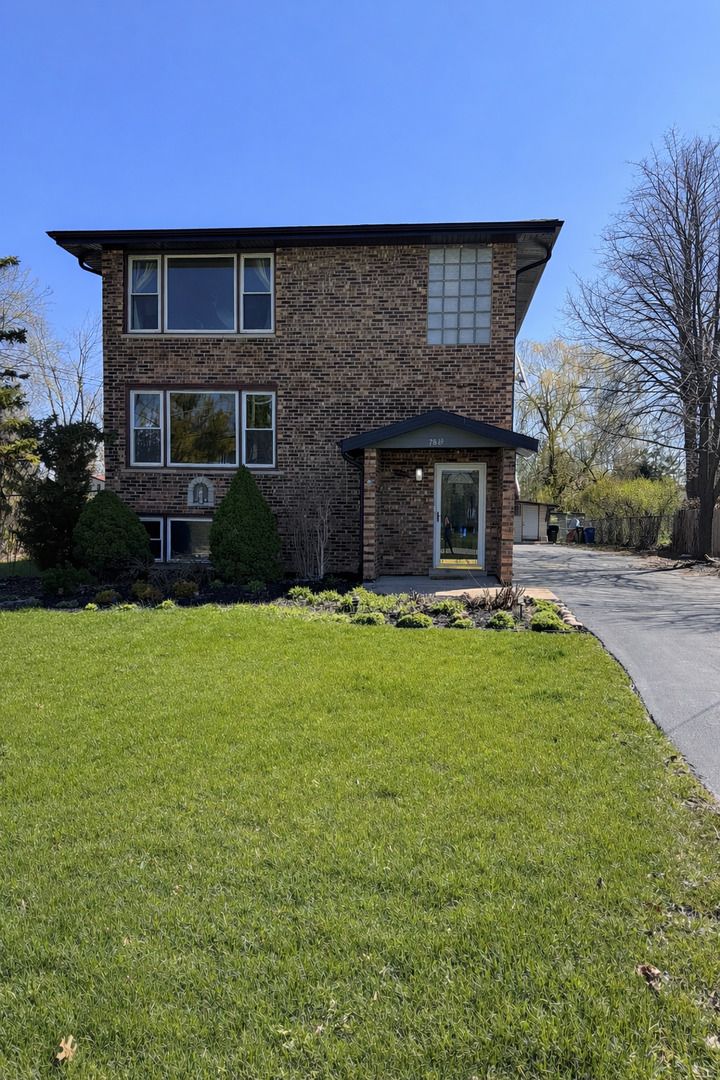 7819 Garden Lane, Justice, IL 60458