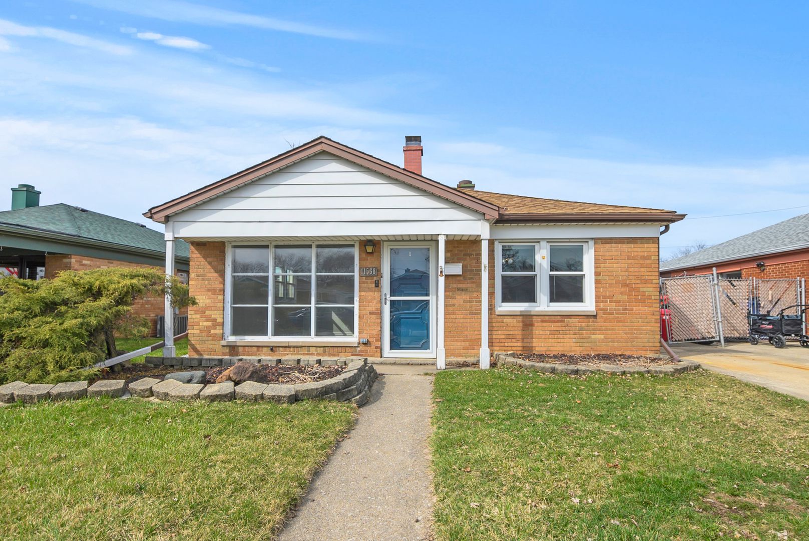 11568 S Troy Drive — Merrionette Park, IL 60803